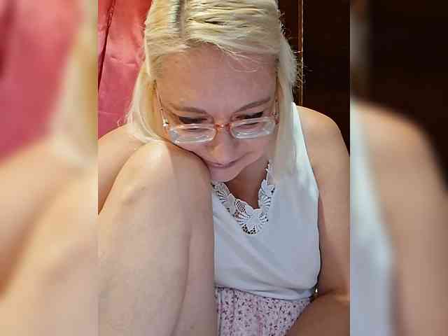 Vika211 webcam