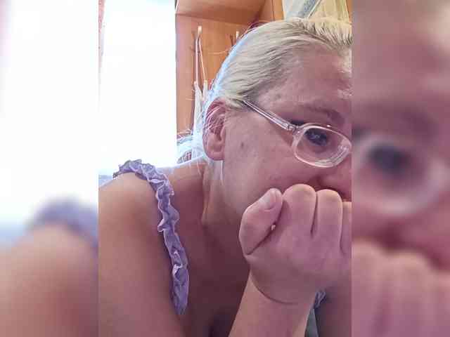 Vika211 webcam