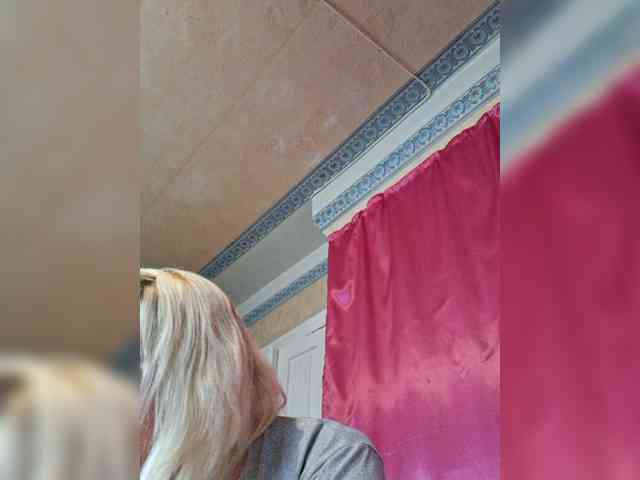 Vika211 webcam