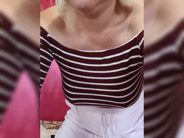 Vika211 webcam