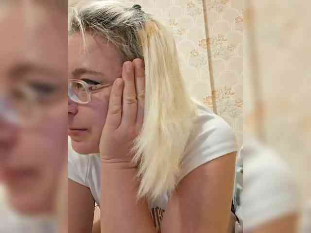 Vika211 webcam