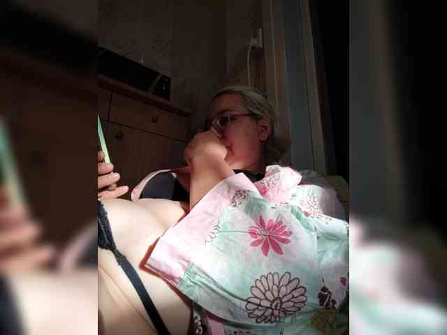 Vika211 webcam