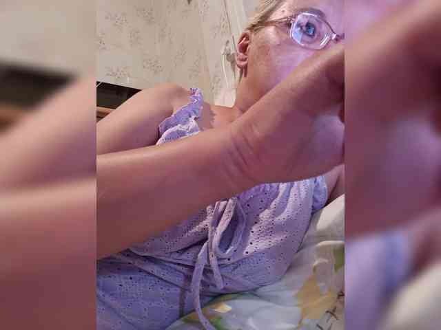 Vika211 webcam