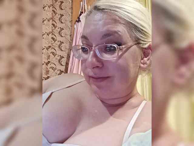 Vika211 webcam