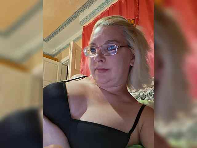Vika211 webcam