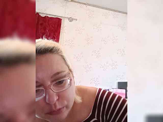 Vika211 webcam