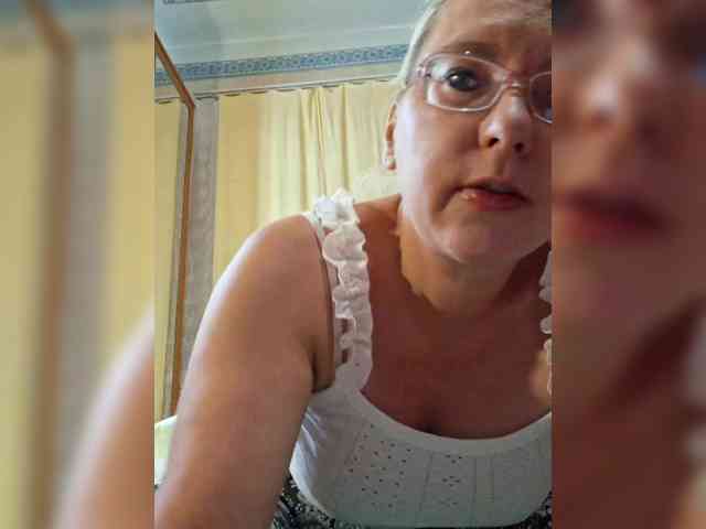 Vika211 webcam