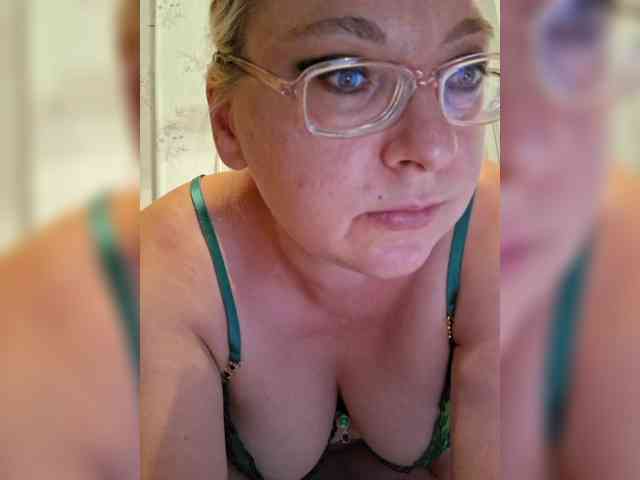Vika211 webcam