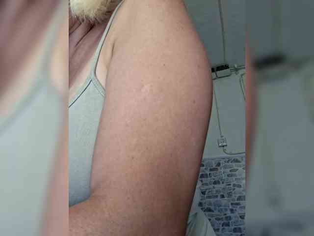Vika211 webcam