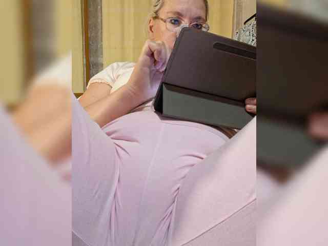 Vika211 webcam