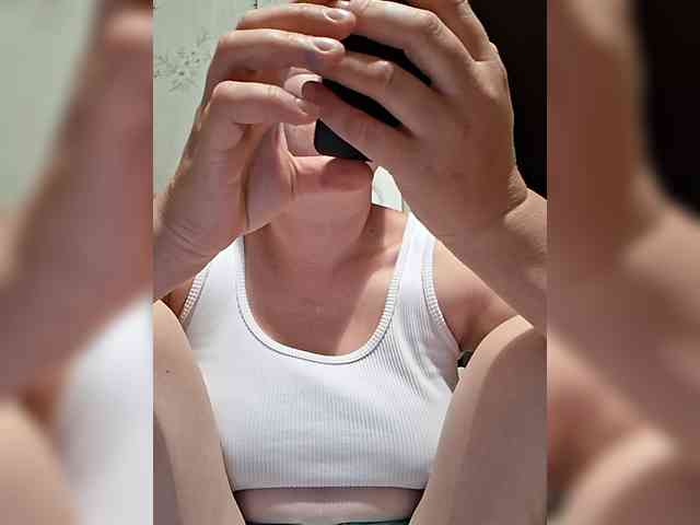 Vika211 webcam