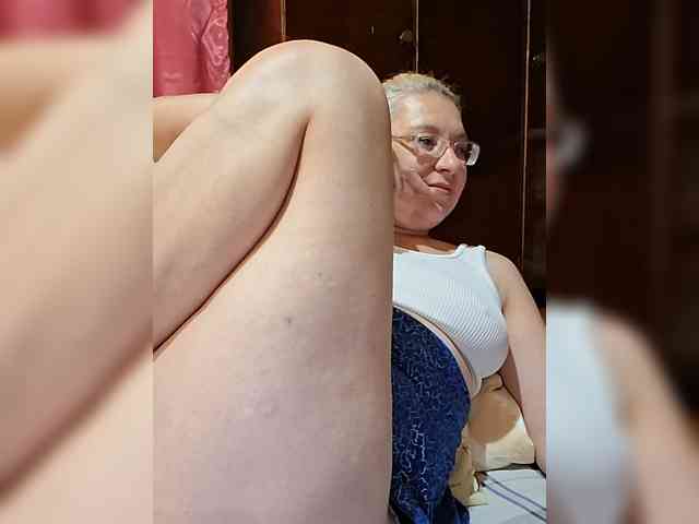 Vika211 webcam