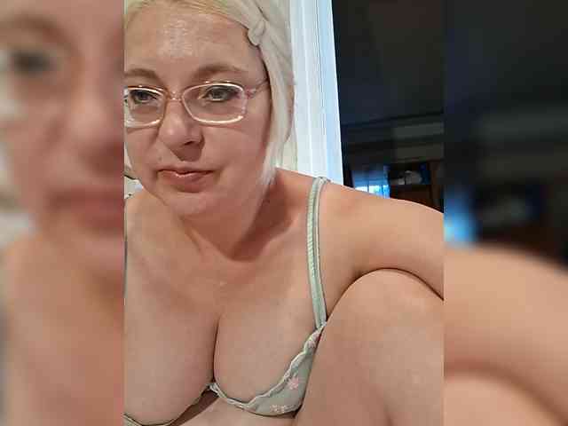 Vika211 webcam