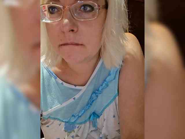 Vika211 Sex Cam Show