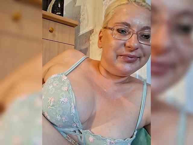 Vika211 webcam