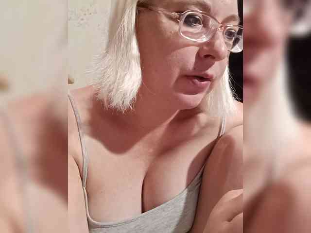 Vika211 webcam