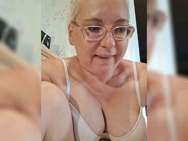 Vika211 webcam