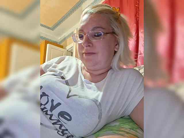 Vika211 webcam