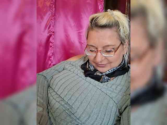Vika211 webcam