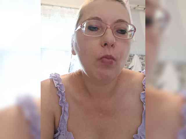 Vika211 webcam