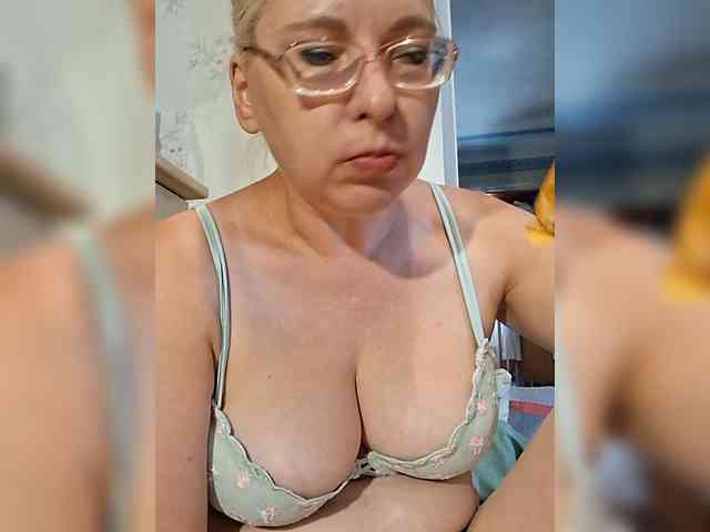 Vika211 webcam