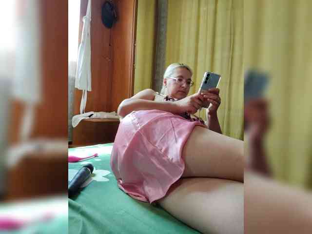Vika211 webcam
