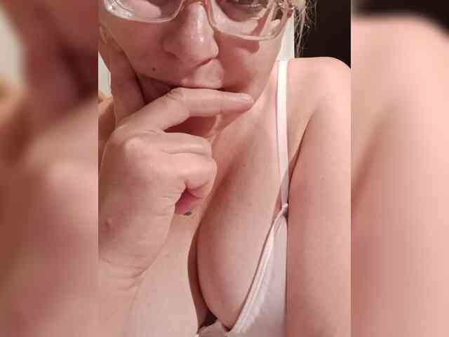 Vika211 webcam