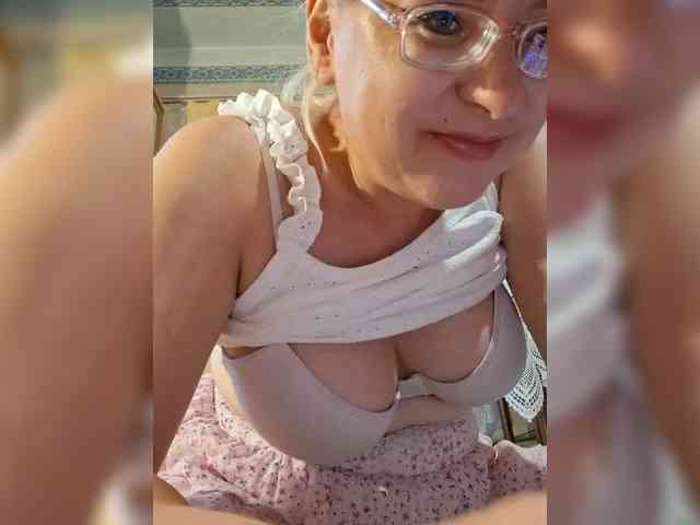 Vika211 webcam
