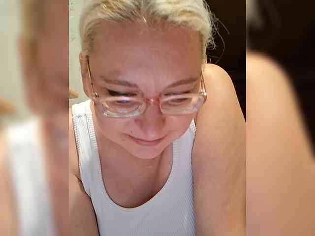Vika211 webcam