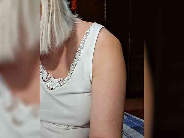 Vika211 Sex Cam Show