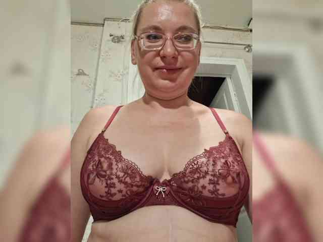 Vika211 webcam