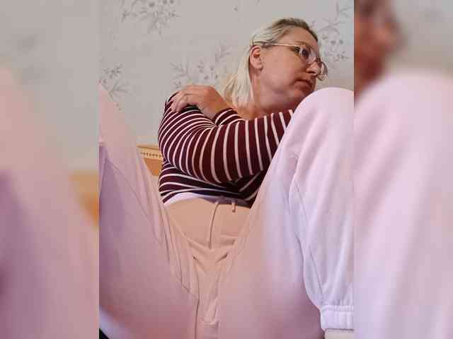 Vika211 webcam