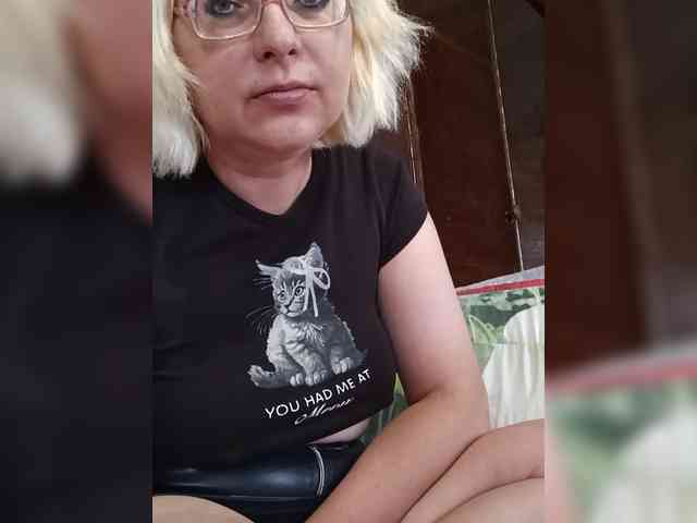 Vika211 webcam