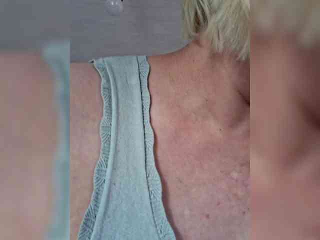 Vika211 webcam