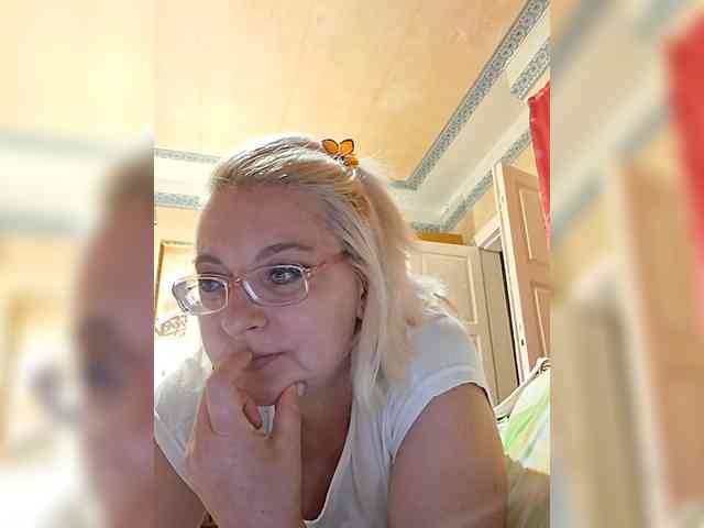 Vika211 Live Webcam on BongaCams