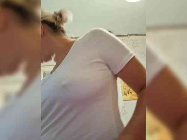 Vika211 webcam