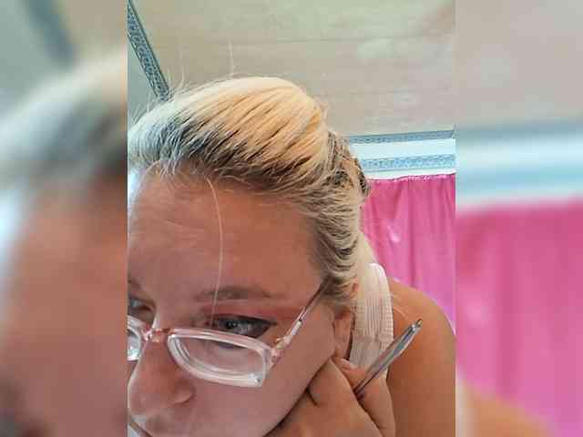 Vika211 webcam