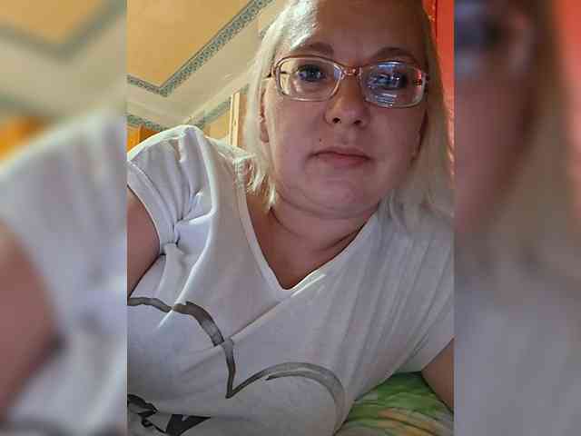 Vika211 webcam