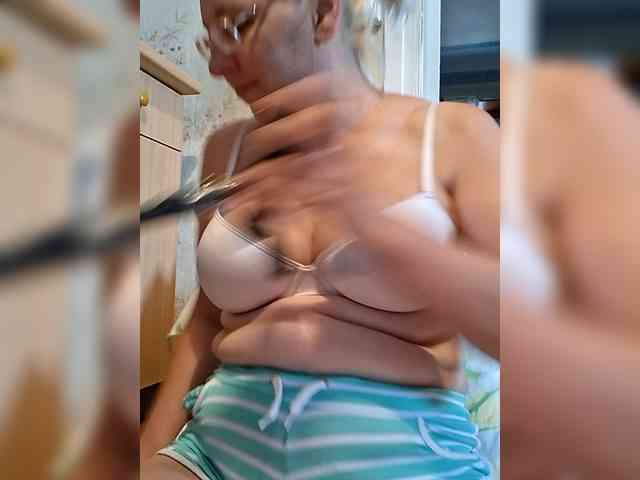 Vika211 webcam