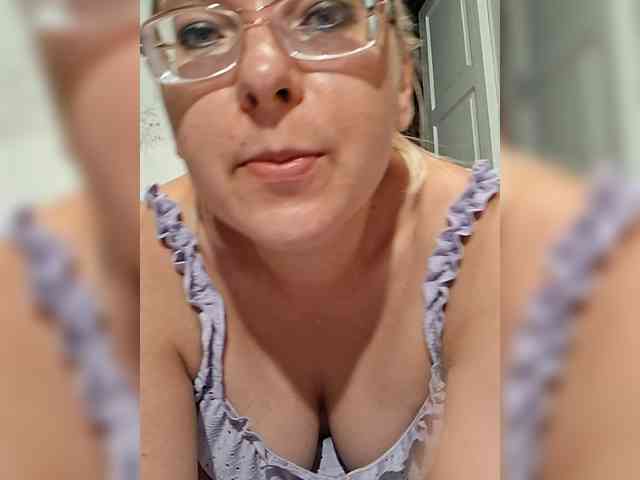 Vika211 webcam