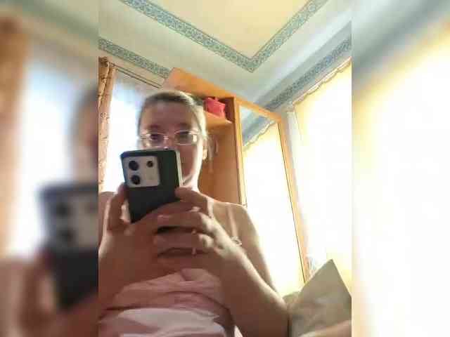 Vika211 webcam