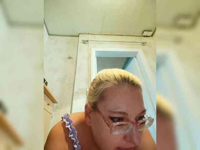 Vika211 webcam