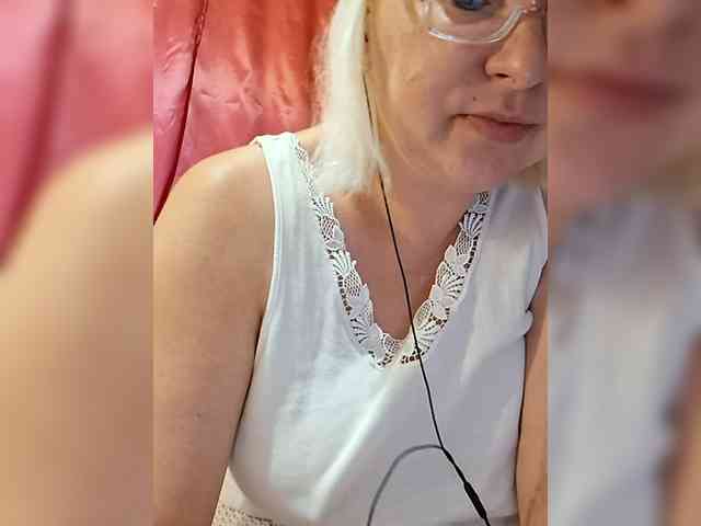 Vika211 webcam
