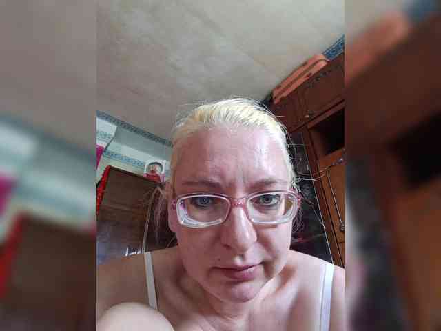 Vika211 webcam