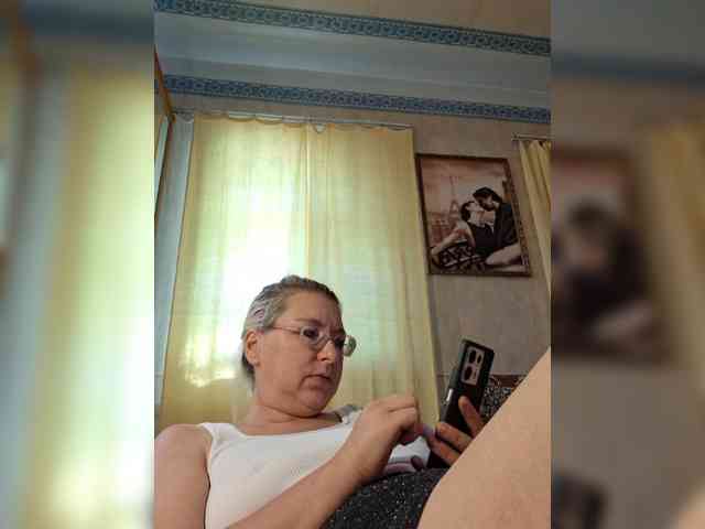 Vika211 webcam