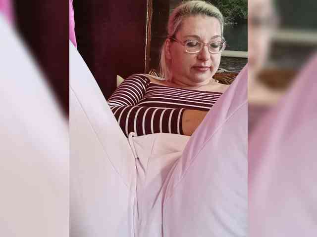 Vika211 webcam