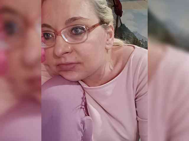 Vika211 webcam