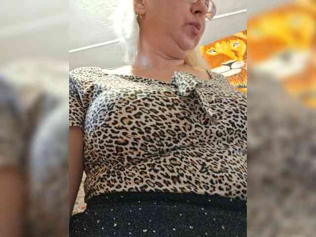 Vika211 webcam
