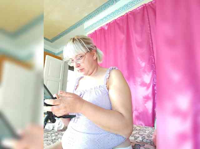 Vika211 webcam