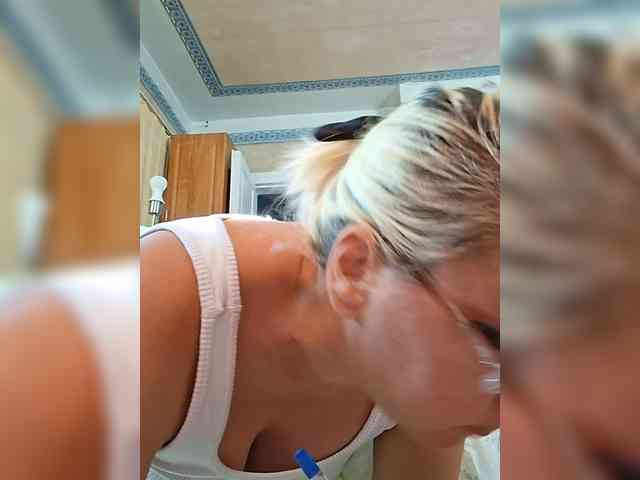 Vika211 webcam